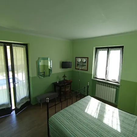 Ospitidelpero Bed & Breakfast Piozzo