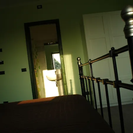 Ospitidelpero Bed & Breakfast Piozzo